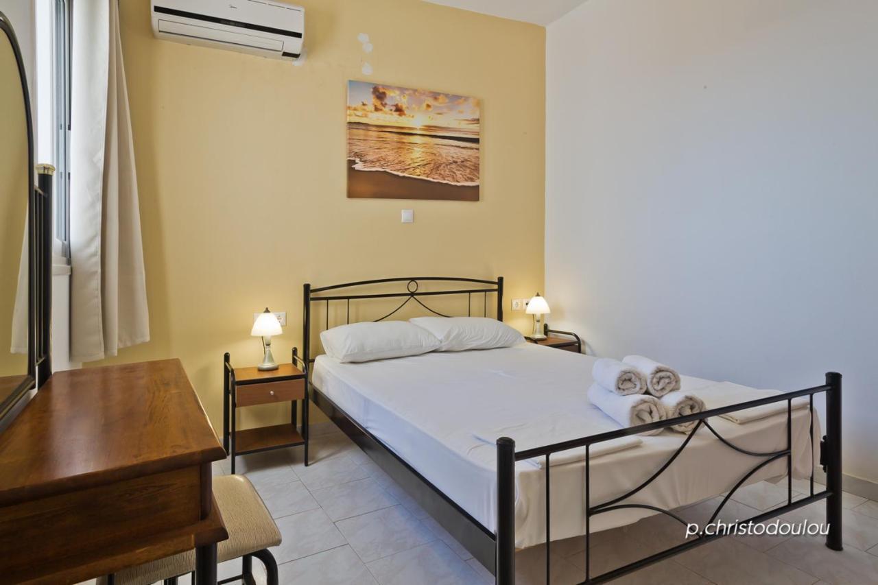 Albatros Studios & Apartments Lefkos  ภายนอก รูปภาพ