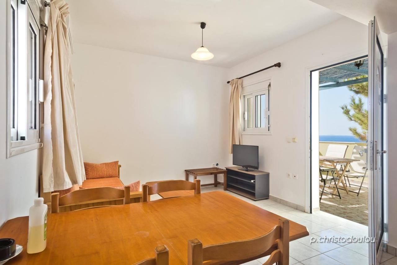 Albatros Studios & Apartments Lefkos  ภายนอก รูปภาพ